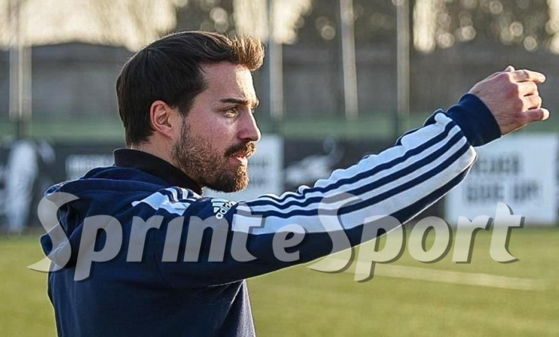 Esonero inaspettato!  Dopo un campionato vinto e un quarto di finale regionale ancora da giocare