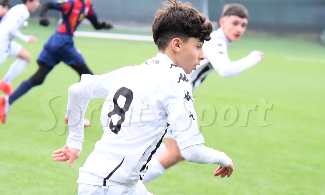 Sparta unica squadra a 6 punti, prima vittoria Lascaris