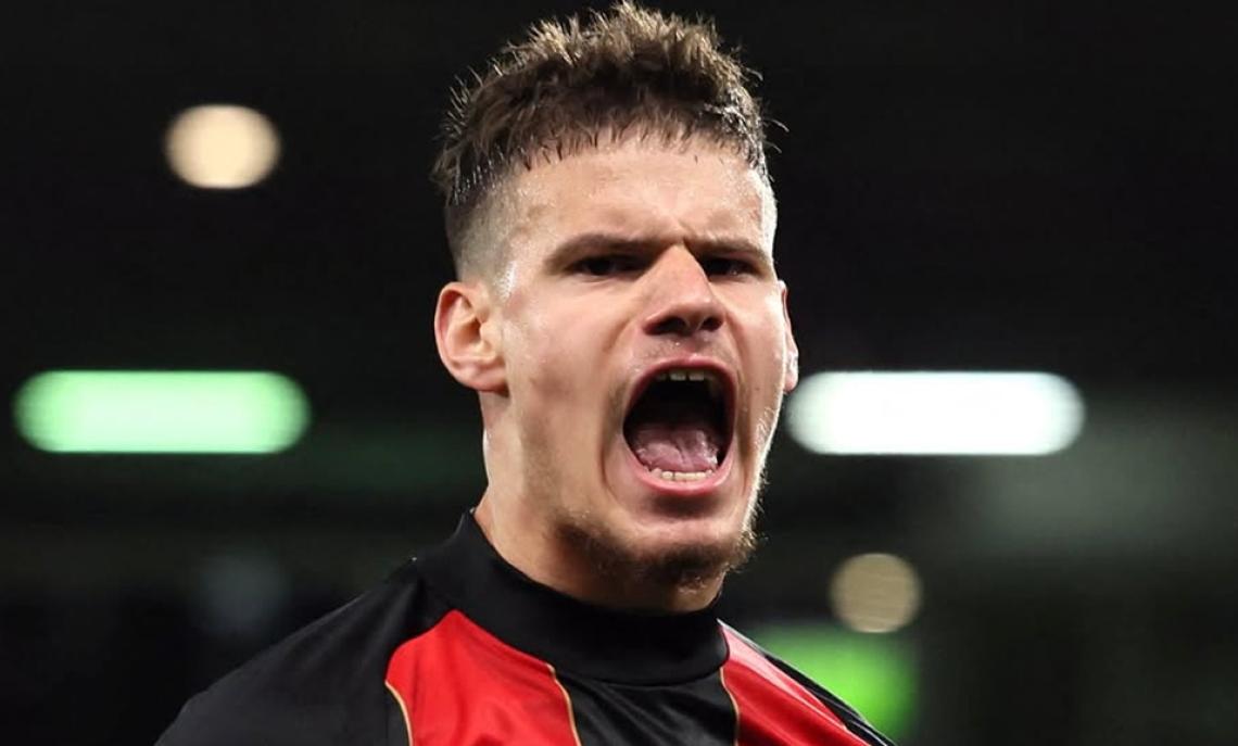 milos kerkez: dal milan al liverpool, un viaggio verso la gloria europea