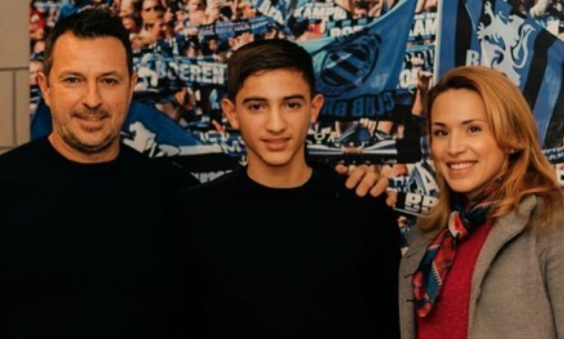 Sua papà ha giocato in Serie A e il fratello maggiore è in un top club europeo, lui a soli 16 anni si fa notare in Nazionale