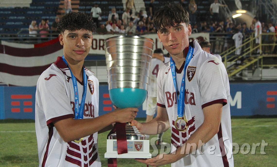 CACCIAMANI E CONZATO CON LA COPPA