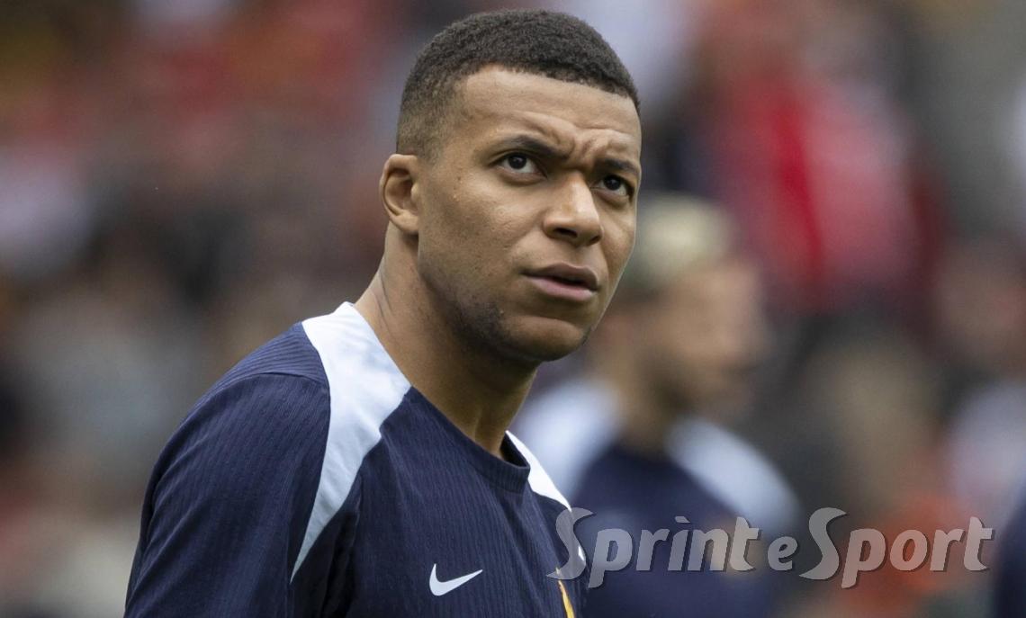 A un anno dalla separazione la storia non è finita: è battaglia legale tra la superstar e i Campioni d'Europa continuano