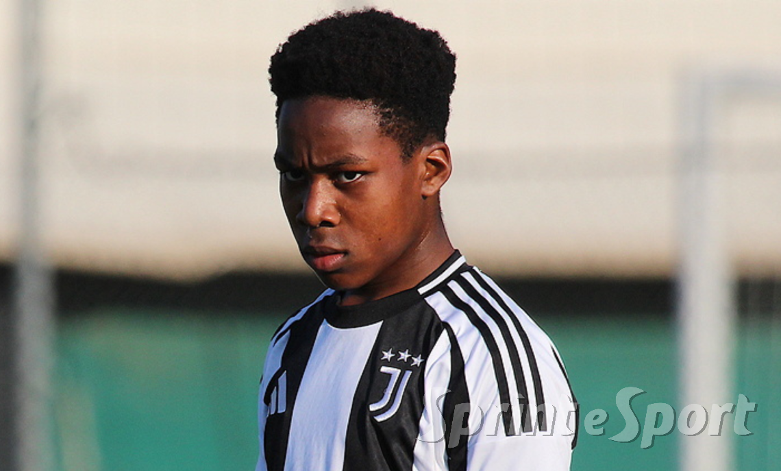 La Juve prima rimonta e poi domina, 5 gol allo Spezia avvicinano i bianconeri alla vetta