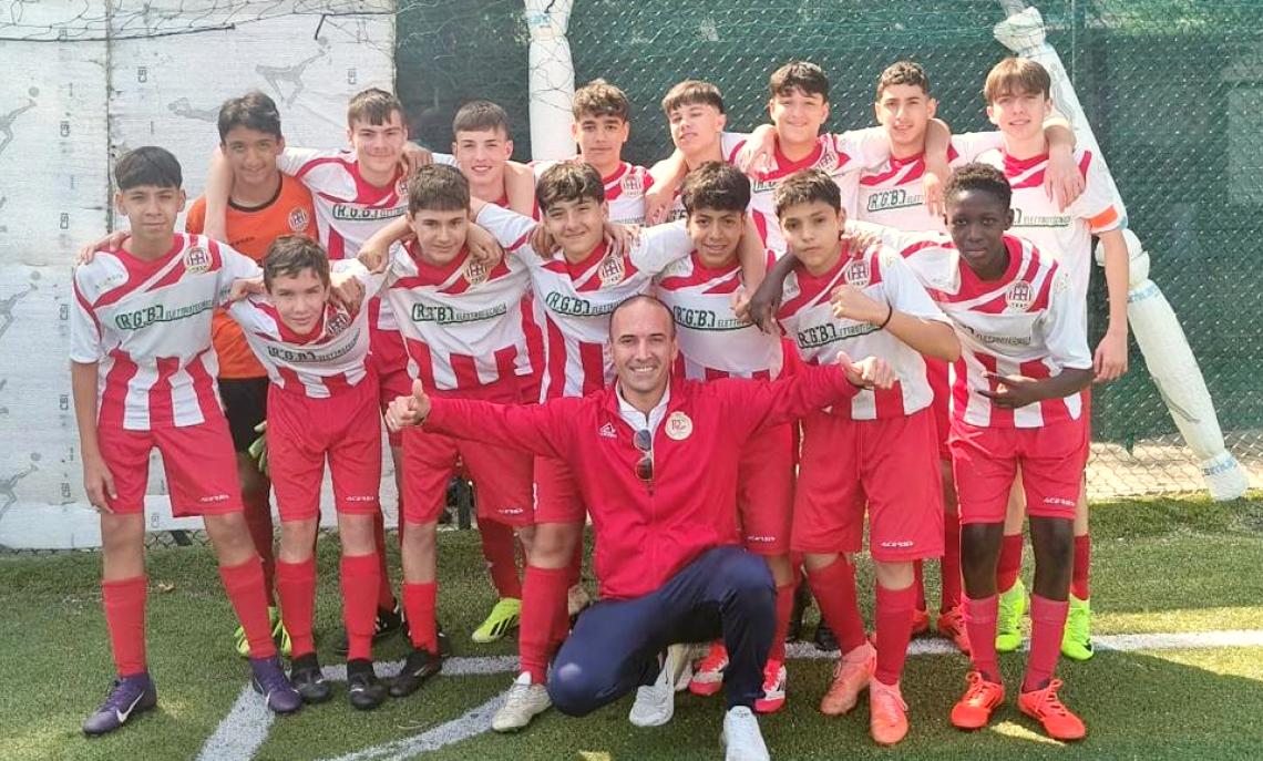 Il giusto compromesso per chi ama il lavoro sul campo: la nuova vita di Matteo Raimondi tra panchina e scrivania nel Rodano Football Club