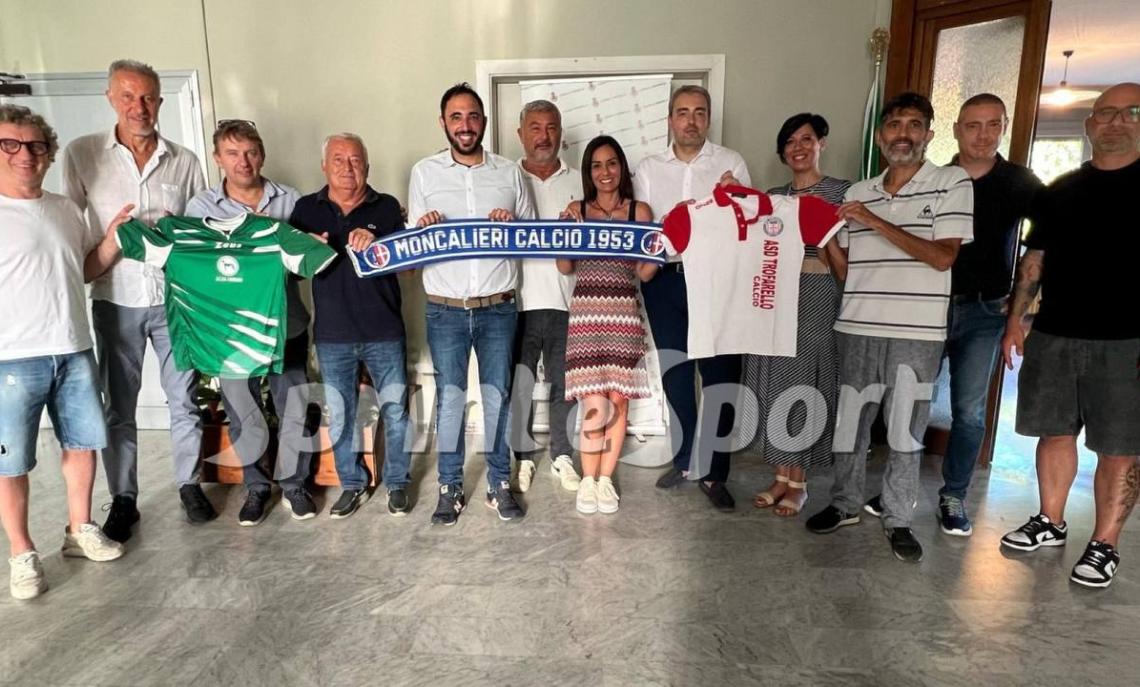 In foto i rappresentanti di Cambiano, Moncalieri e Trofarello