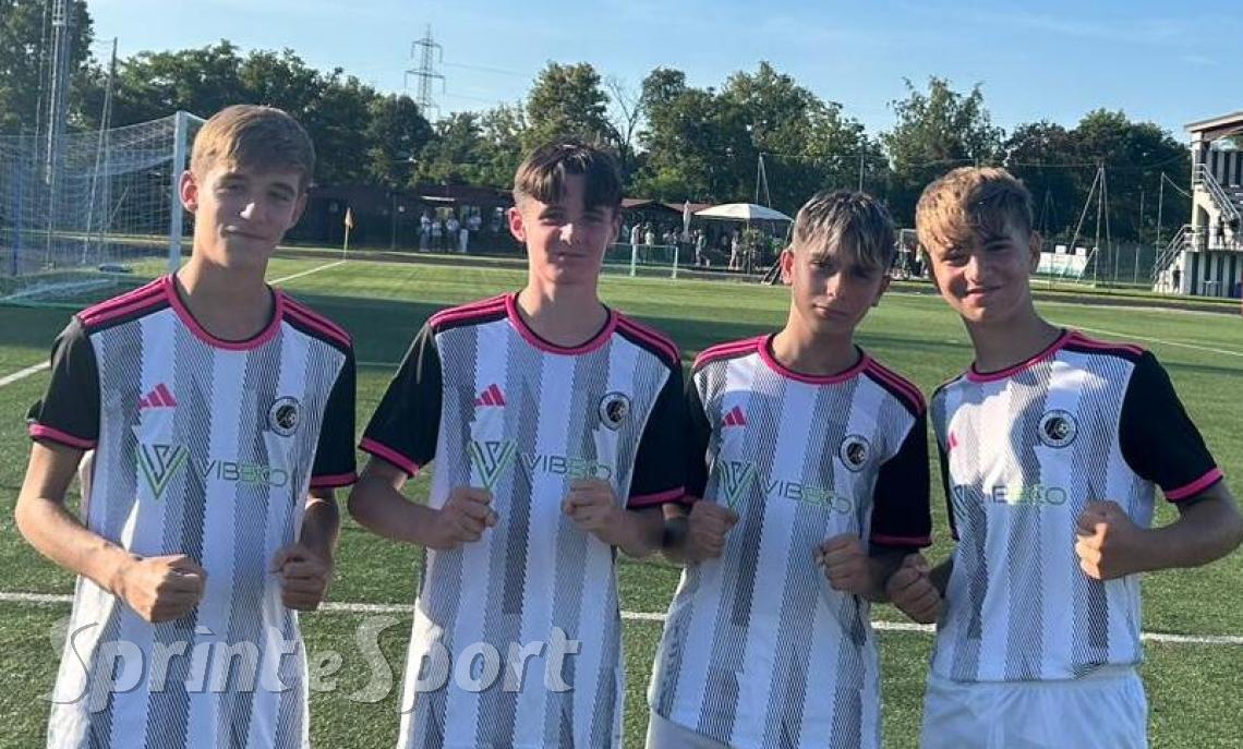 Festa bianconera! I padroni di casa rifilano subito un poker agli avversari e mettono nel mirino il primo posto nel girone