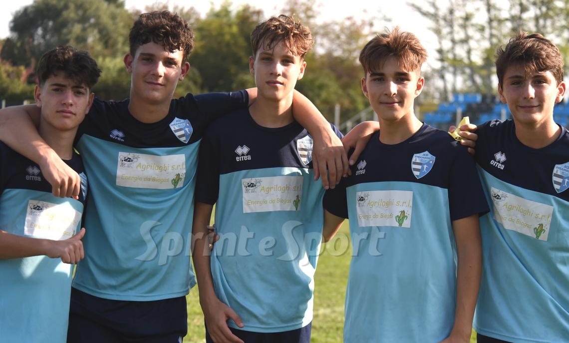 Under 16 Provinciali Biella, Ciriè-Strambinese 0-2: da sinistra Nicolò Angelino, Matteo Toneatto, Nicolò Maffeis, Saverio La Medica e Davide Azzalin (foto Cassarà)