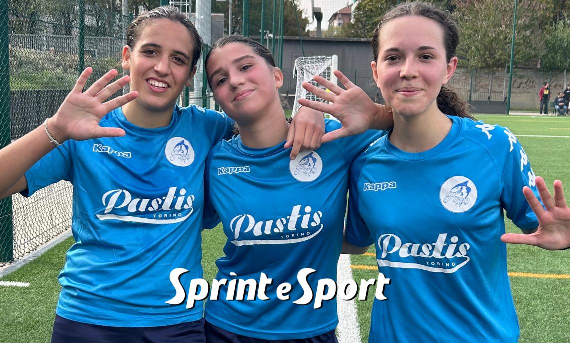Under 15 Femminile, Real 909-CBS 5-3: l'esultanza di Teresa Gliozzi, Sofia Ribichesu e Asia Attilio