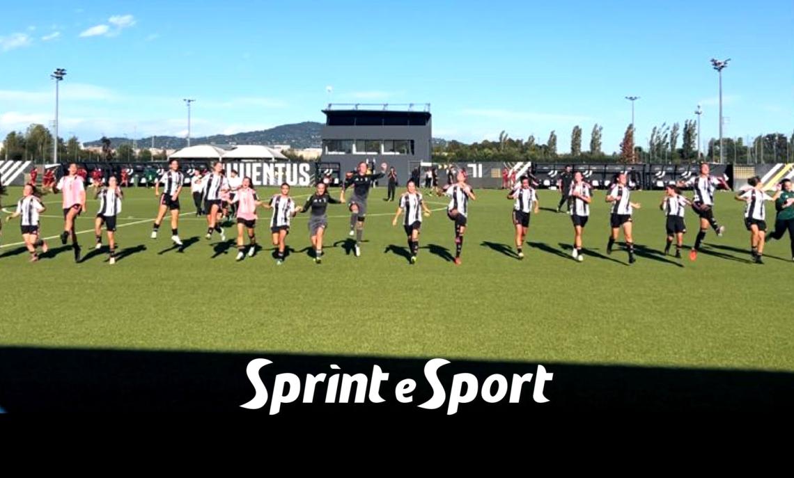 Primavera 1 femminile, Juventus-Roma 3-1: l'esultanza delle bianconere sotto la curva del Vinovo Center