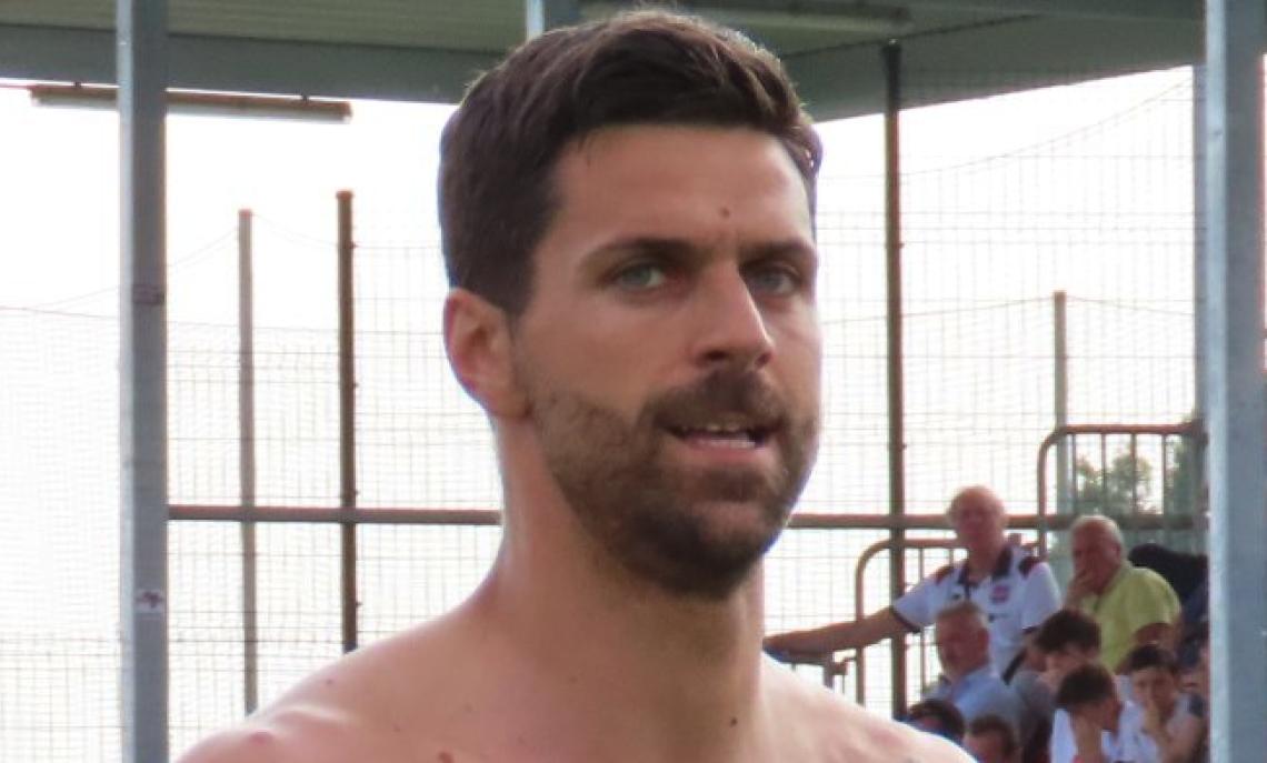 Clamorosa separazione: il bomber lascia l'ambiziosa neopromossa dopo soli 4 mesi