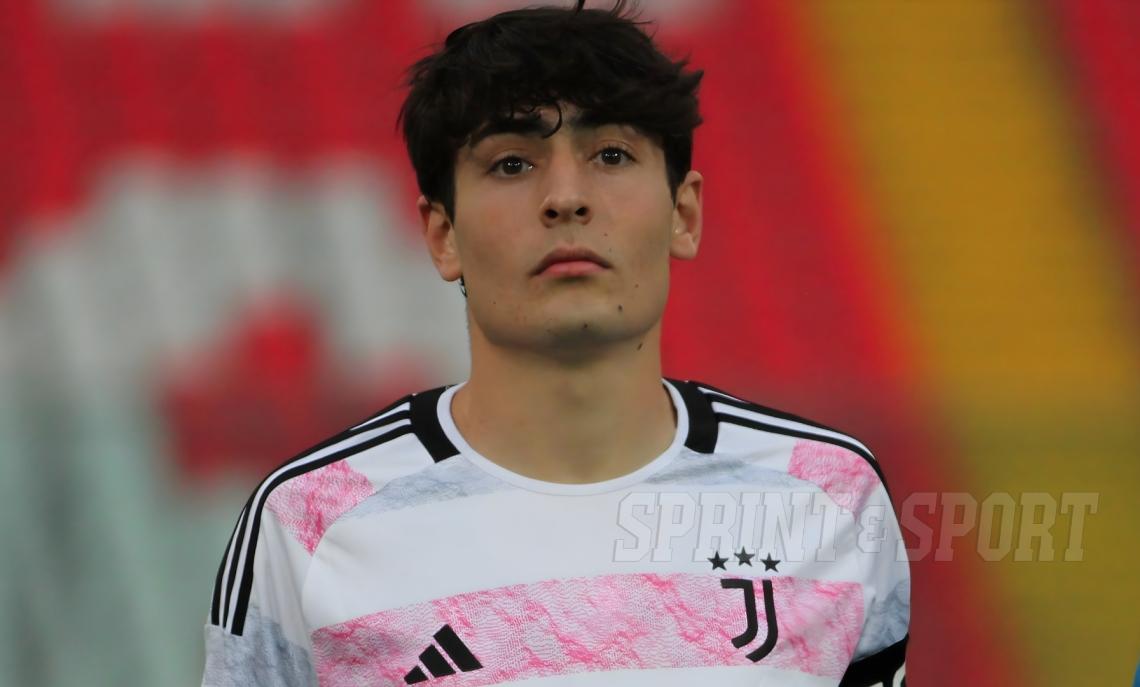 Primavera 1 - In foto il difensore Francesco Verde, baluardo della difesa della Juventus imbattuta con la Roma