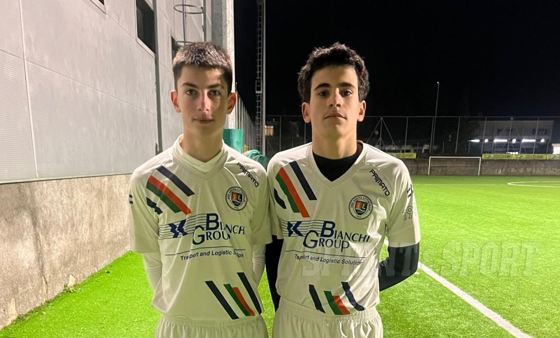 Tre reti, un espulsione e un gol discusso: si chiude così il derby comasco