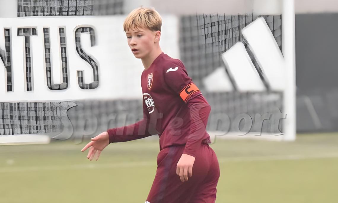 Il Torino batte la squadra dei 7 scudetti con un risultato roboante e sogna il primo posto! 