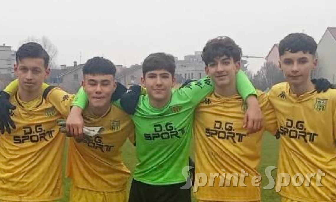 Marko Fjerka, Leonardo Turra, Leonardo Gallo, Nicolò Giaimo e Alesio Gjeci • Frog Milano