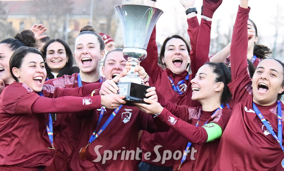 COPPA ITALIA ECCELLENZA FEMMINILE: La gioia del Torino Women con il trofeo