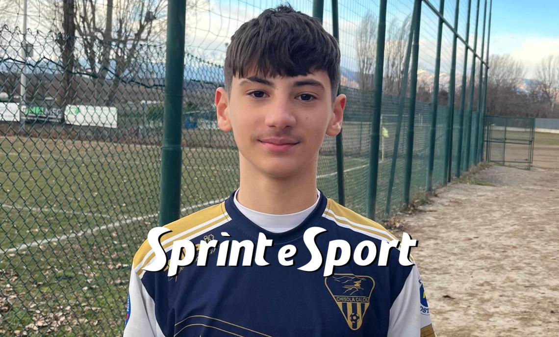 Due gol del difensore centrale, la capolista resta imbattuta e inizia il 2026 con un poker