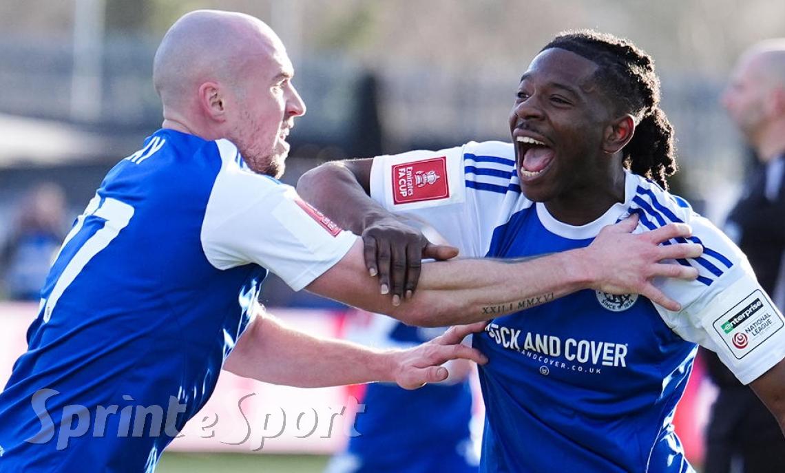 &ldquo;Un colpo di vento al Moss Rose&rdquo;: Macclesfield di sesta serie fa fuori i campioni della FA Cup, Crystal Palace