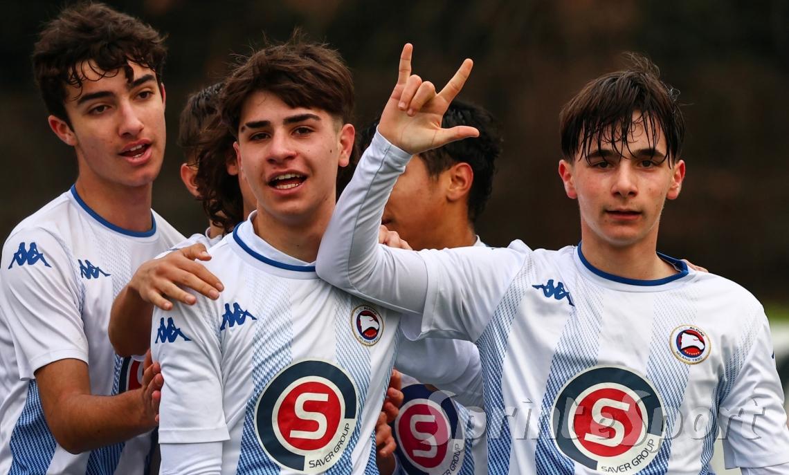 UNDER 15 &Eacute;LITE ALDINI &bull; Curti con la sua iconica esultanza insieme a Scarcelli e Perucchetti
