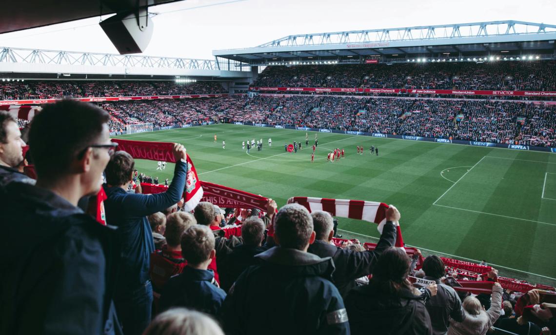 50 anni di musica negli stadi: i brani pi&ugrave; iconici del pre, durante e post-partita