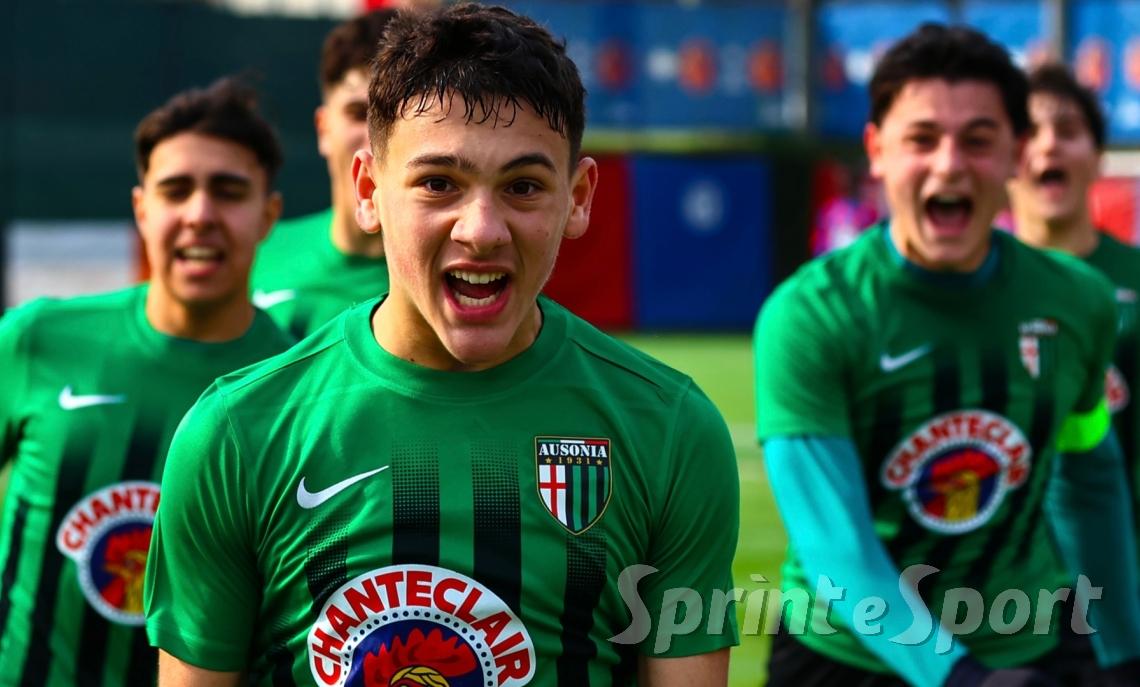 UNDER 15 &Eacute;LITE AUSONIA &bull; Belli esulta per il gol vittoria con la squadra
