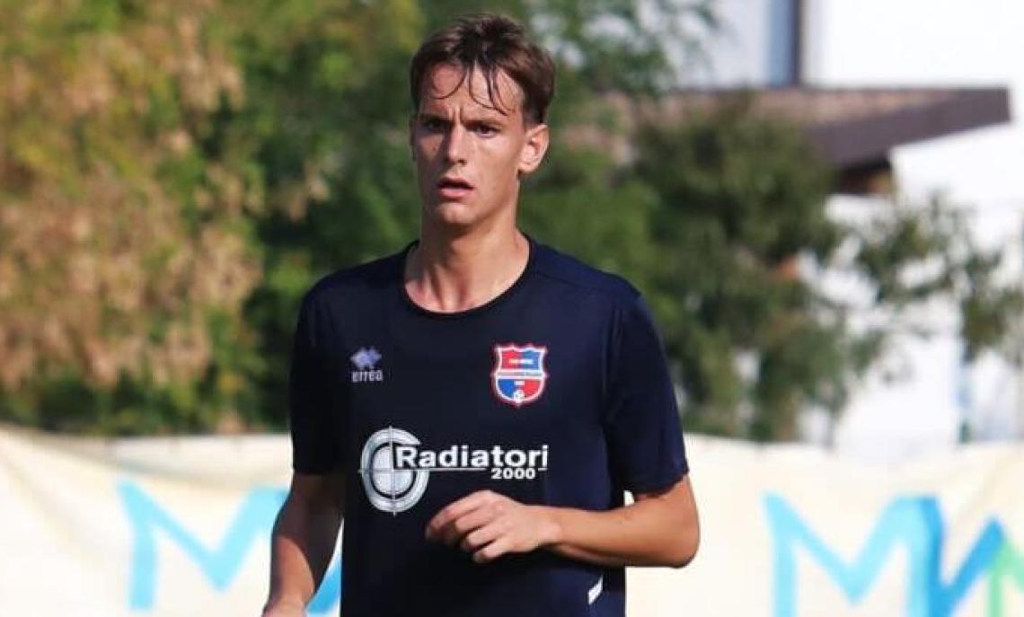 Alla prima annata coi grandi sta stupendo tutti! Il difensore classe 2007 &egrave; oramai una pedina fondamentale