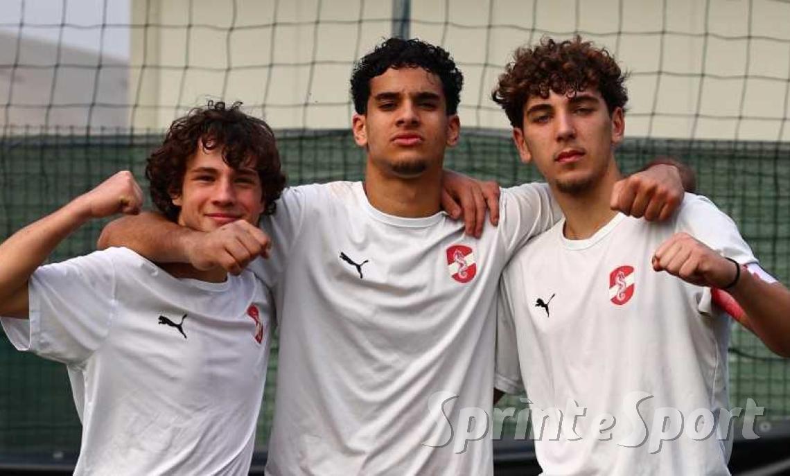 &Egrave; il derby dell'anno! Due colpi di testa e la sgasata dell'attaccante per raggiungere la vetta