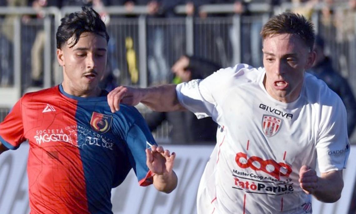 &ldquo;Un calcio, poi un pugno&rdquo;: caos negli spogliatoi al Puttilli. Torassa in ospedale, Malcore espulso