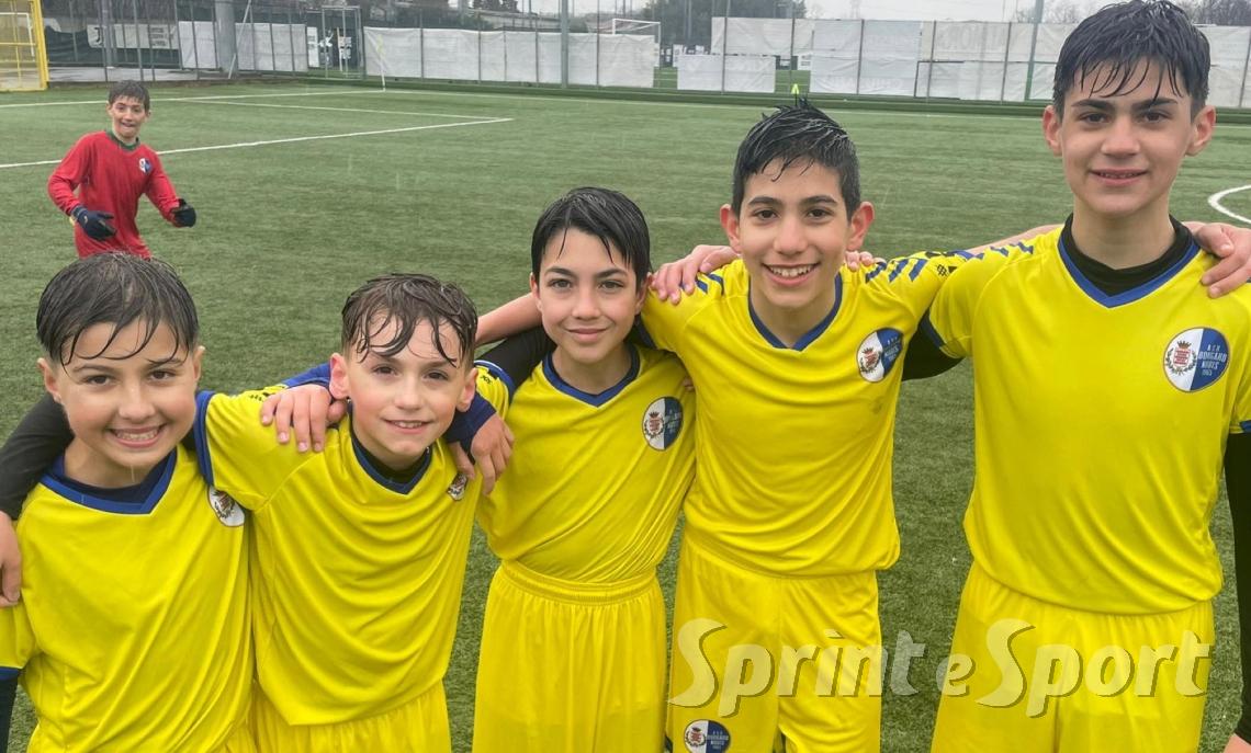 La forza del gruppo illumina una grigia mattinata: quando la manovra corale diventa la chiave del successo