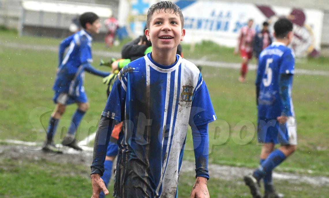 Under 14 Provinciali Torino, Girone D, Santena-Carignano 1-0: decide il tiro cross del terzino Edoardo Tallone (foto Cassar&agrave;)