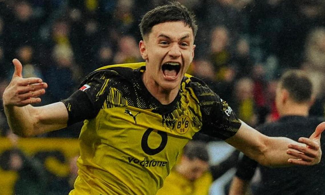 &ldquo;Il colpo di testa che cambia una carriera&rdquo;: Luca Reggiani, 18 anni, prima rete tra i grandi con il Borussia Dortmund