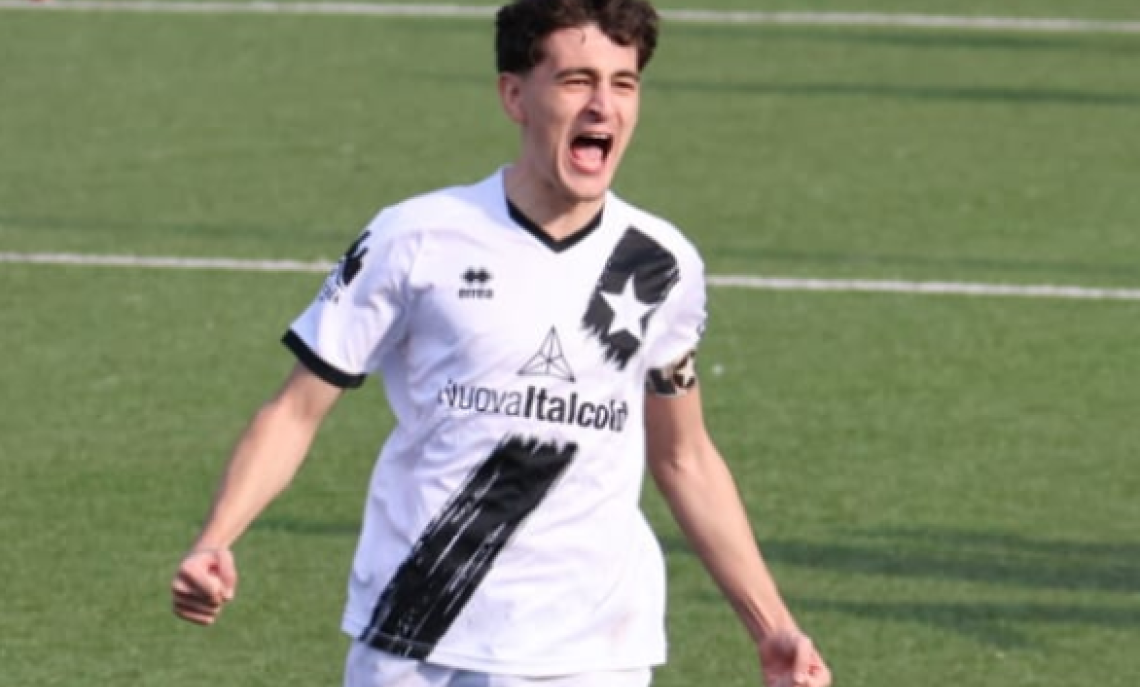 Under 19 &bull; Casale-Alessandria: Un superclassico al cardiopalma: lo storico derby tra nerostellati e grigi fa scintille e scrive la storia. In foto Borja del Casale