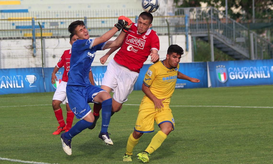 Turrà anticipa tutti e firma il 3-2