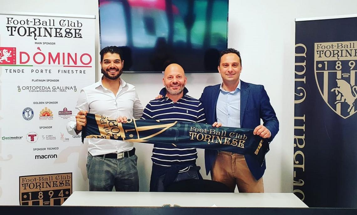 Emanuele Sichera, al centro, nuovo responsabile del progetto futsal della Torinese