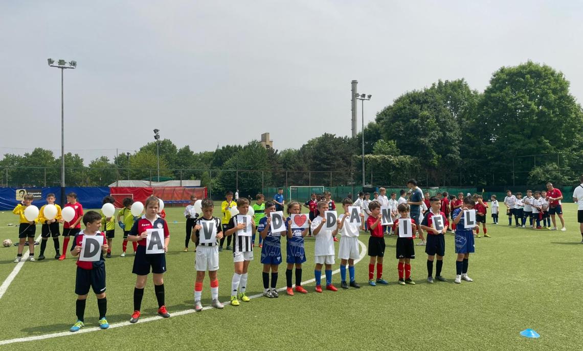 Tutte le squadre dell'All Stars per la manifestazione sul campo del Lucento