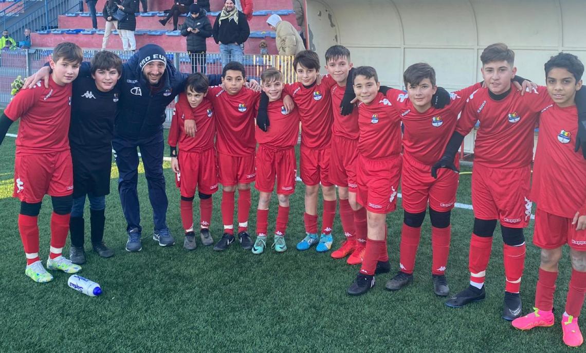 Chiudono il girone con la vittoria nel derby: tripla meraviglia per i blucerchiati