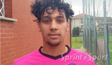 Macchina in panne e non arrivano quattro giocatori! Doppietta Shaker e Melano si inventa portiere: Lucento in semifinale!