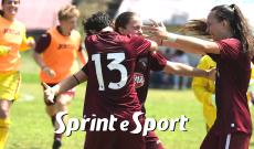 Under 19 femminile, finale Coppa Piemonte, Moncalieri-Torino 4-5: l'esultanza delle granata al gol decisivo di Alessia Chiarello (foto Cassarà)