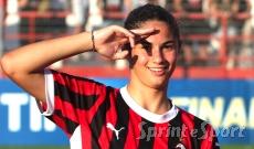 Torna dopo un lunghissimo infortunio e con due doppiette porta le rossonere allo Scudetto