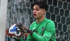 Gli allenamenti in prima squadra, il provino dei sogni, l'esordio a 15 anni: la settimana magica del portiere