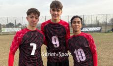 Tutto il tridente in gol, vincono lo scontro diretto e promettono battaglia per la vetta