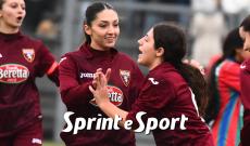 Under 17 femminile, qualificazione Play Off, Cit Turin-Torino 1-15: l'esultanza di Sofia Fiore e Marta Tamburella (foto Cassar&agrave;)