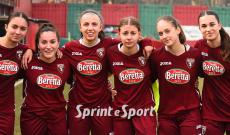 UNDER 19 FEMMINILE: Cit Turin - Torino 0-6, l'esultanza delle torelle a fine partita