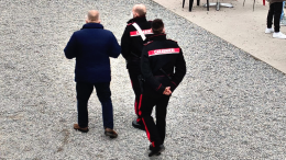 Carabinieri a sirene spiegate, altra partita sospesa per rissa