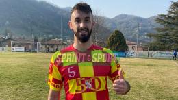 Prima salva tutto sulla linea, poi il portiere fa un doppio miracolo