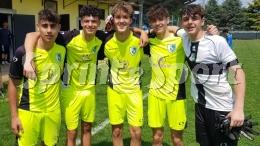 Poker pazzesco nel primo match con l'acqua alla gola, trionfa la squadra del Lago!