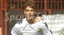 Scartato ben 2 volte dal Torino, ora ha debuttato con la maglia che fu di Cruijff