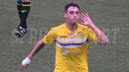 Prima su rigore, poi con un pallonetto spettacolare rilancia gli ospiti