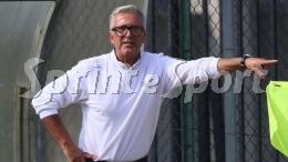 Lascia la panchina per motivi personali: sarà il canto del cigno?