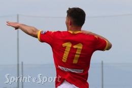 Fiato sospeso per il paese da 30 mila abitanti che insegue la Serie C. In coda partita decisiva per la squadra dell'ex Serie A