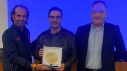 Vince il Premio Panchina e lo dedica all'ex presidente scomparso da poco